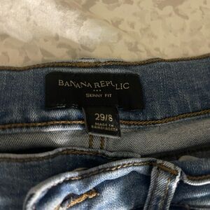 Banana Republic skinny fit distressed jeans size 29/8